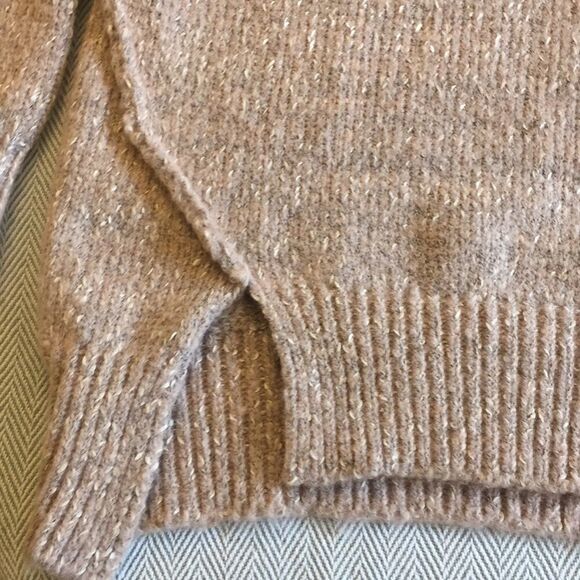 KG KEVIN GARNETT Mauve sweater  Pit to Pit 25" turtleneck, MED, EXCELLEN… - Picture 11 of 16